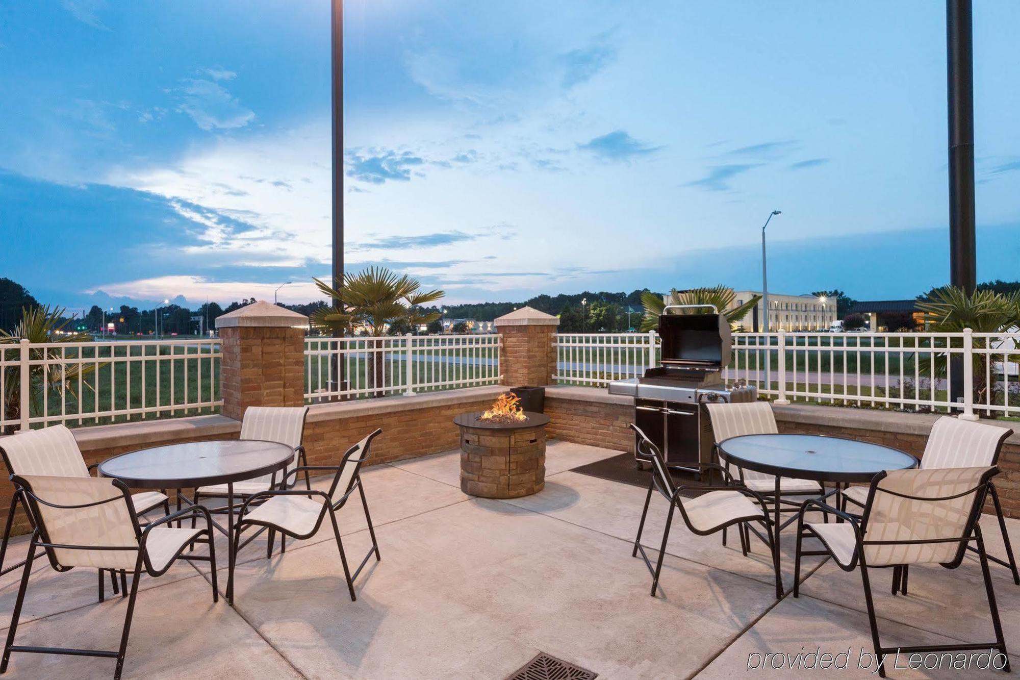 Comfort Suites Florence I-95 Exteriör bild